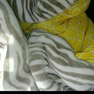 Queen size comforter